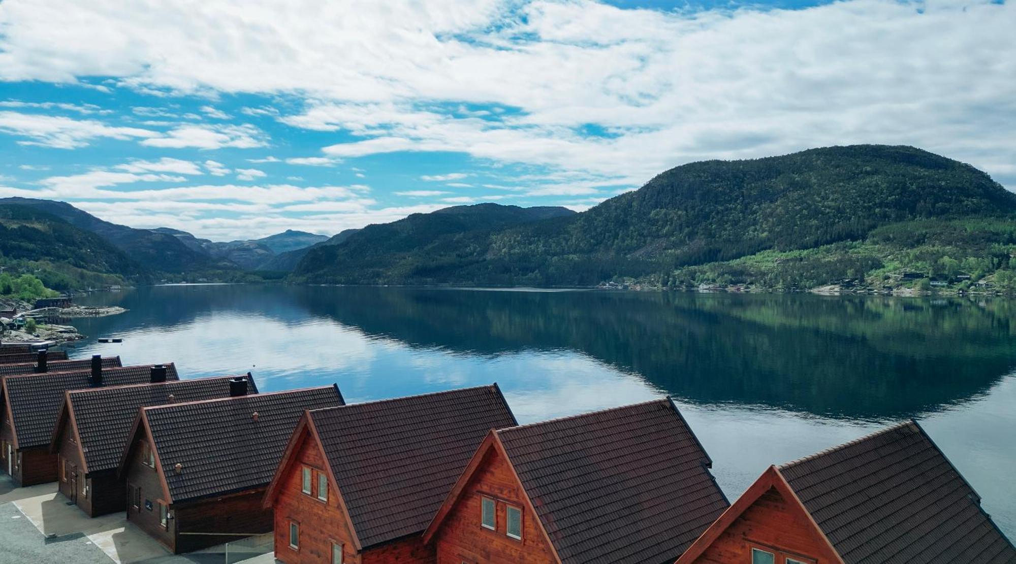Preikestolen Panorama - Seaside Apartments Jørpeland Exteriér fotografie