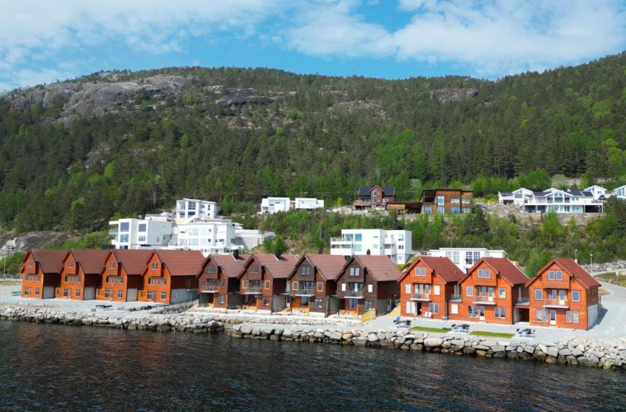 Preikestolen Panorama - Seaside Apartments Jørpeland Exteriér fotografie