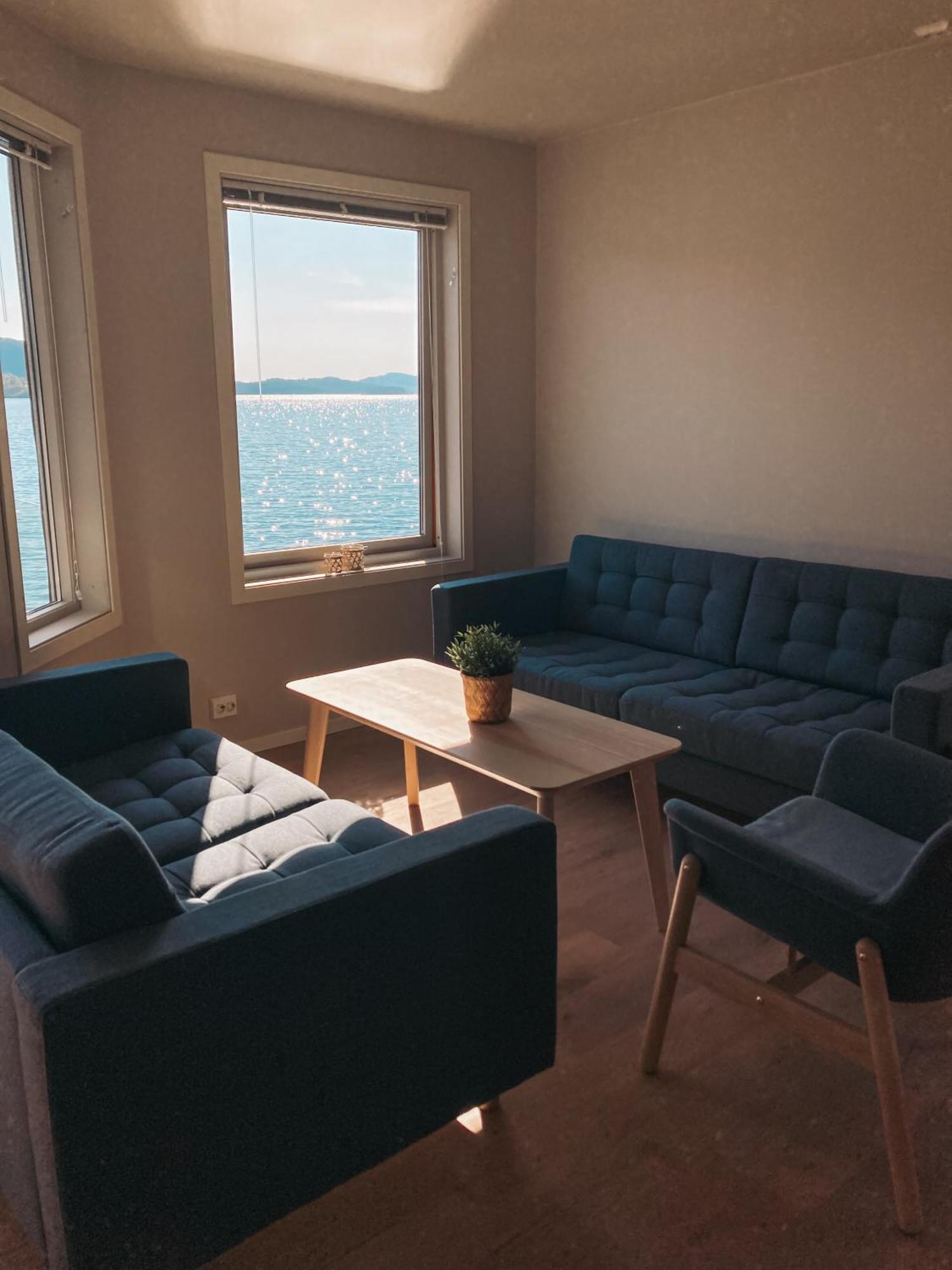 Preikestolen Panorama - Seaside Apartments Jørpeland Exteriér fotografie